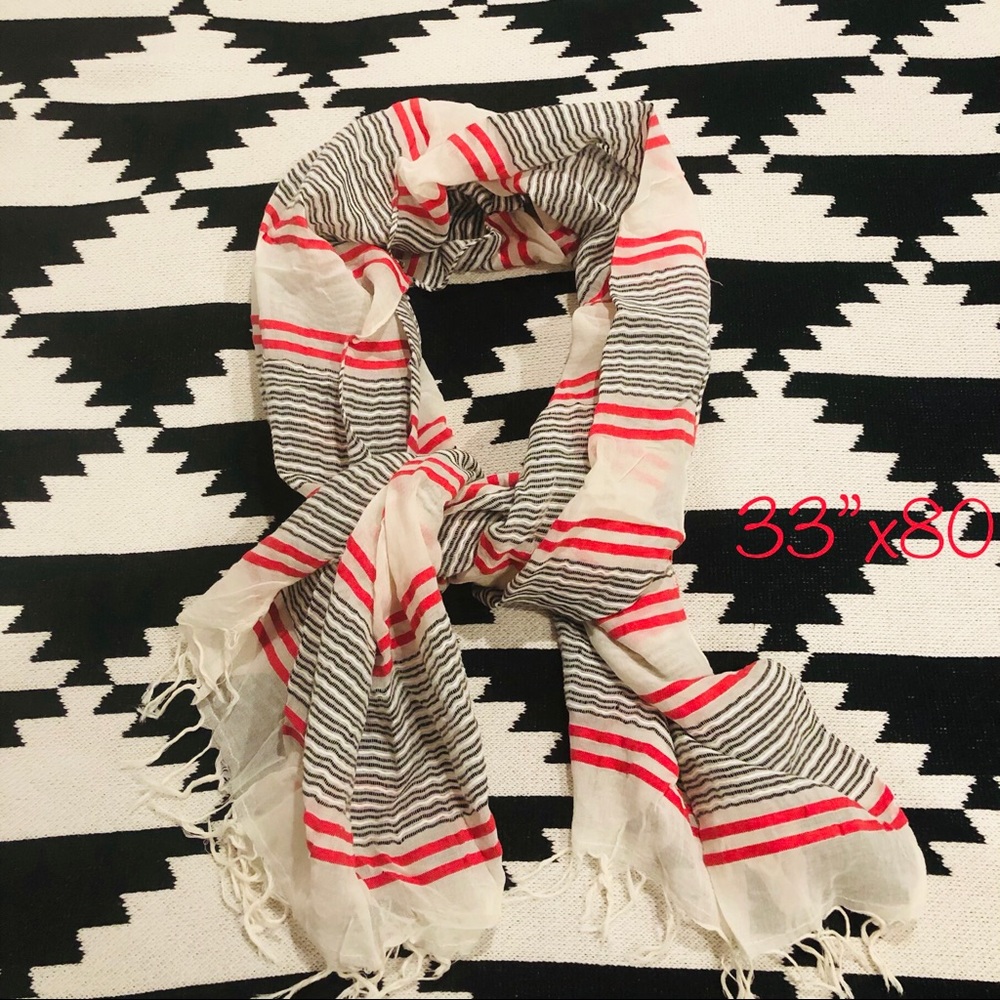 Cute guazey scarf in red, white, and black stripes